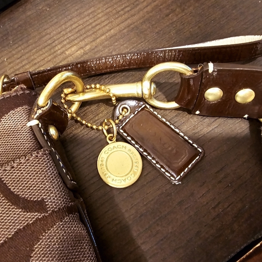 Coach Brown and Cream Messenger Crossbody Bag - Picture 8 of 13